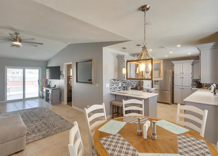 2 Mi To Lake Havasu: Home W/ Patio & Pool