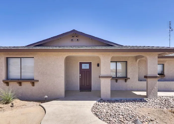 2 Mi To Lake Havasu: Home W/ Patio & Pool